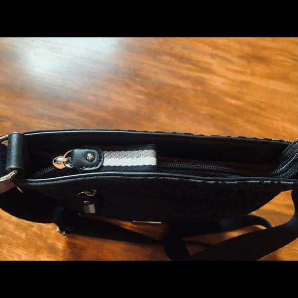 Tommy Hilfiger Crossbody bag - Picture 4 of 5